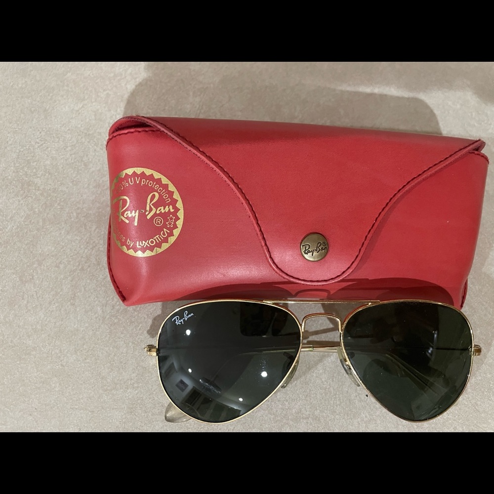Women’s Ray Ban aviator sunglasses